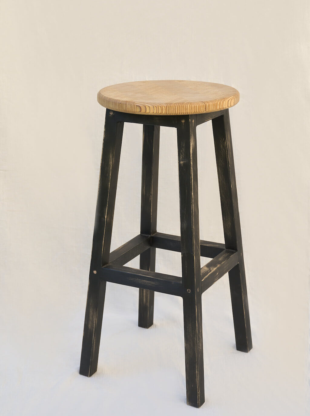 Read more about the article Chevron Barstool